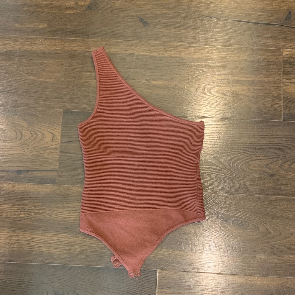 Abercrombie & Fitch One-Shoulder Bodysuit - Rust